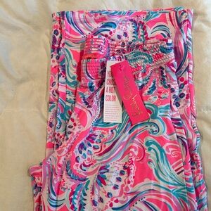 New with tags Lilly Pulitzer Lorena Breezy Palazzo pants.